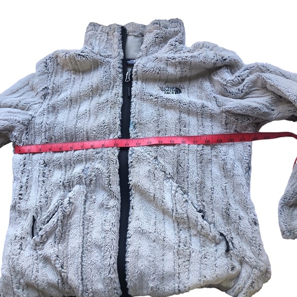 The North Face size  faux fur jacket/ grayish silver color~women’s sz L - Picture 4 of 11